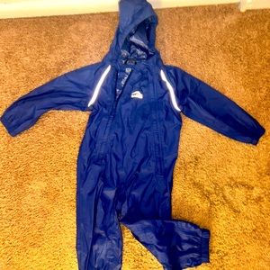 L.L. Bean toddler rain suit, Size 3T lightly used!!!